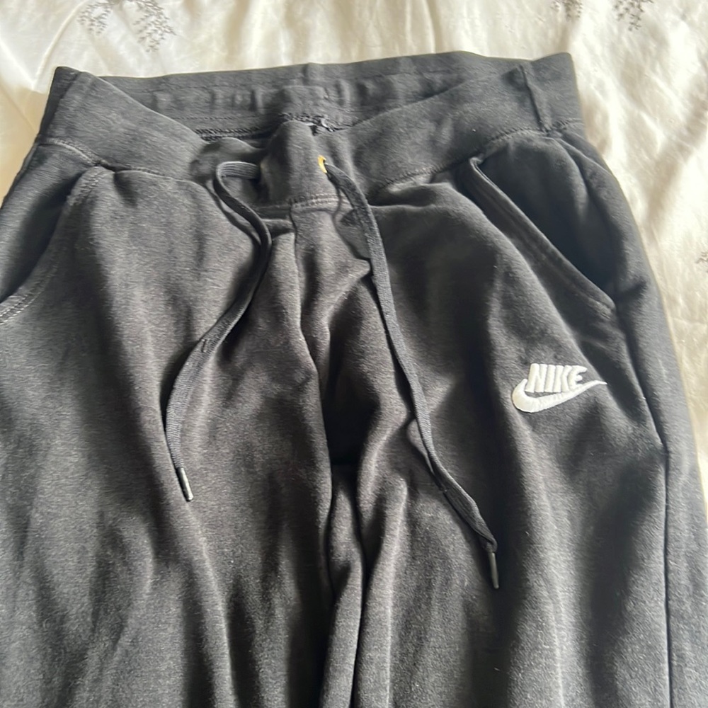 Nike Sweatpants 🏃🏻‍♀️
